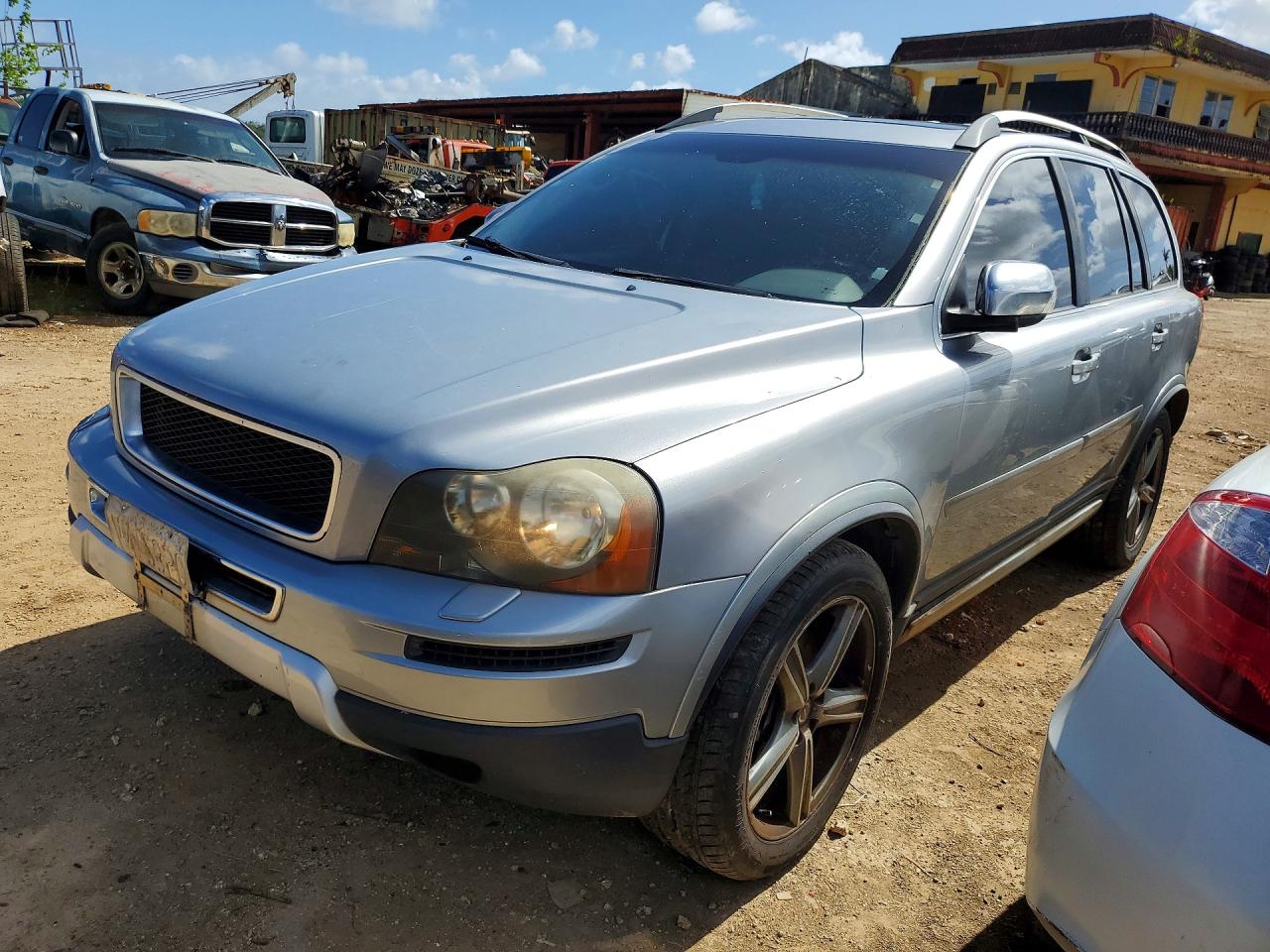 2011 VOLVO XC90