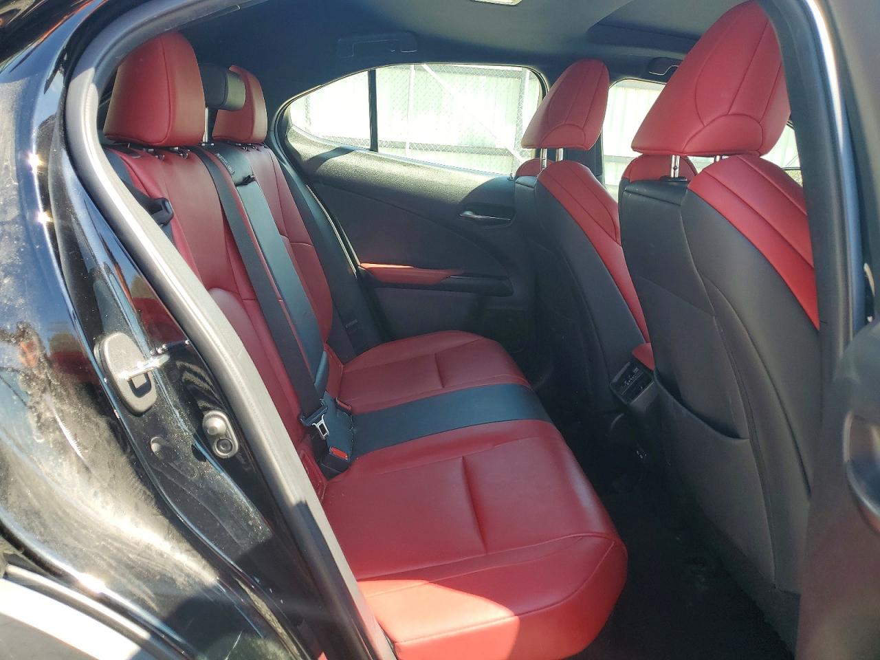 2021 LEXUS UX 250h F Sport Premium