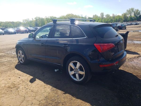 2012 AUDI Q5 Premium Plus