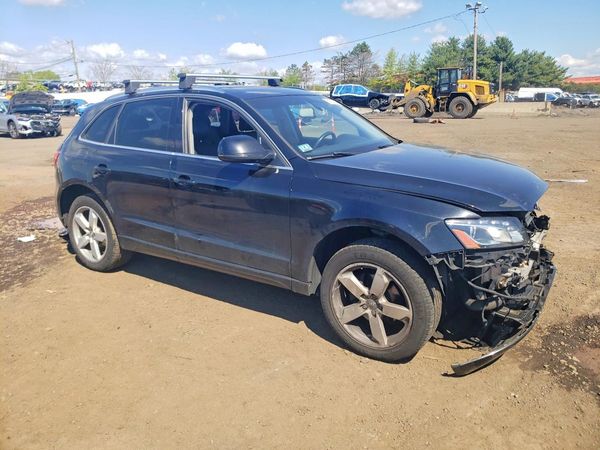 2012 AUDI Q5 Premium Plus