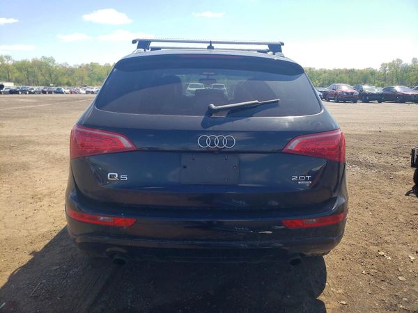 2012 AUDI Q5 Premium Plus