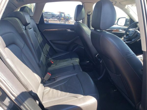 2012 AUDI Q5 Premium Plus