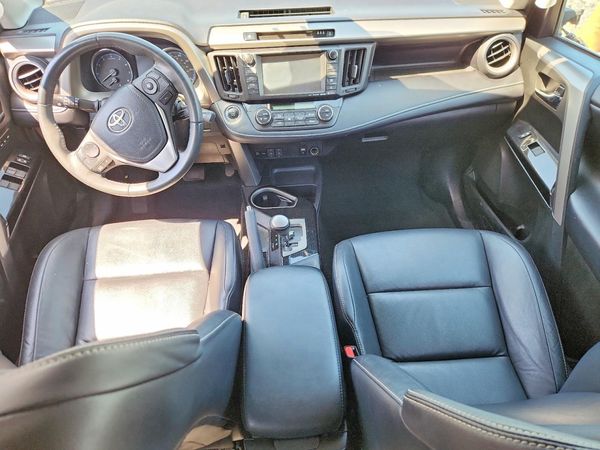 2017 TOYOTA RAV4