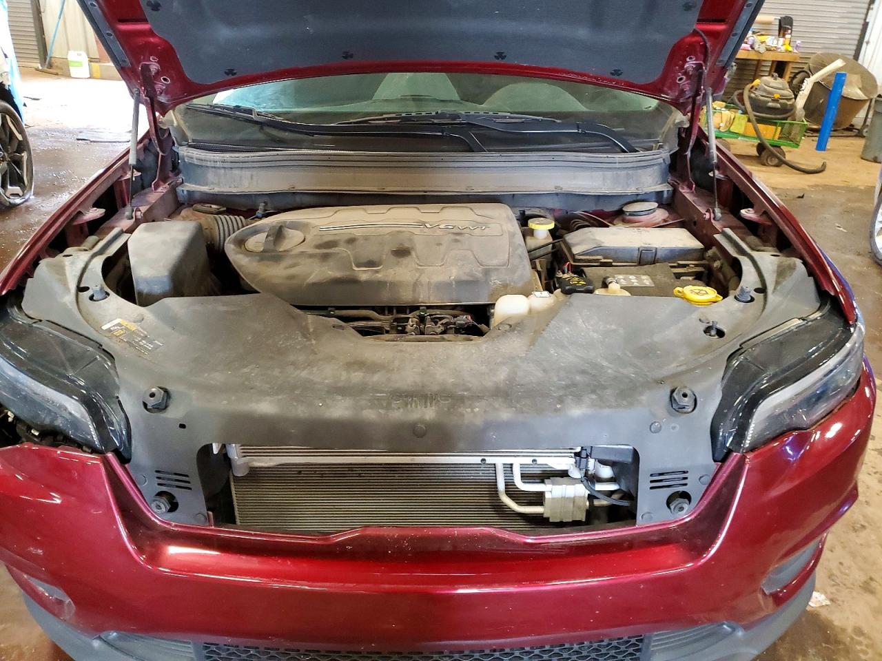 2019 JEEP CHEROKEE LATITUDE 4X4