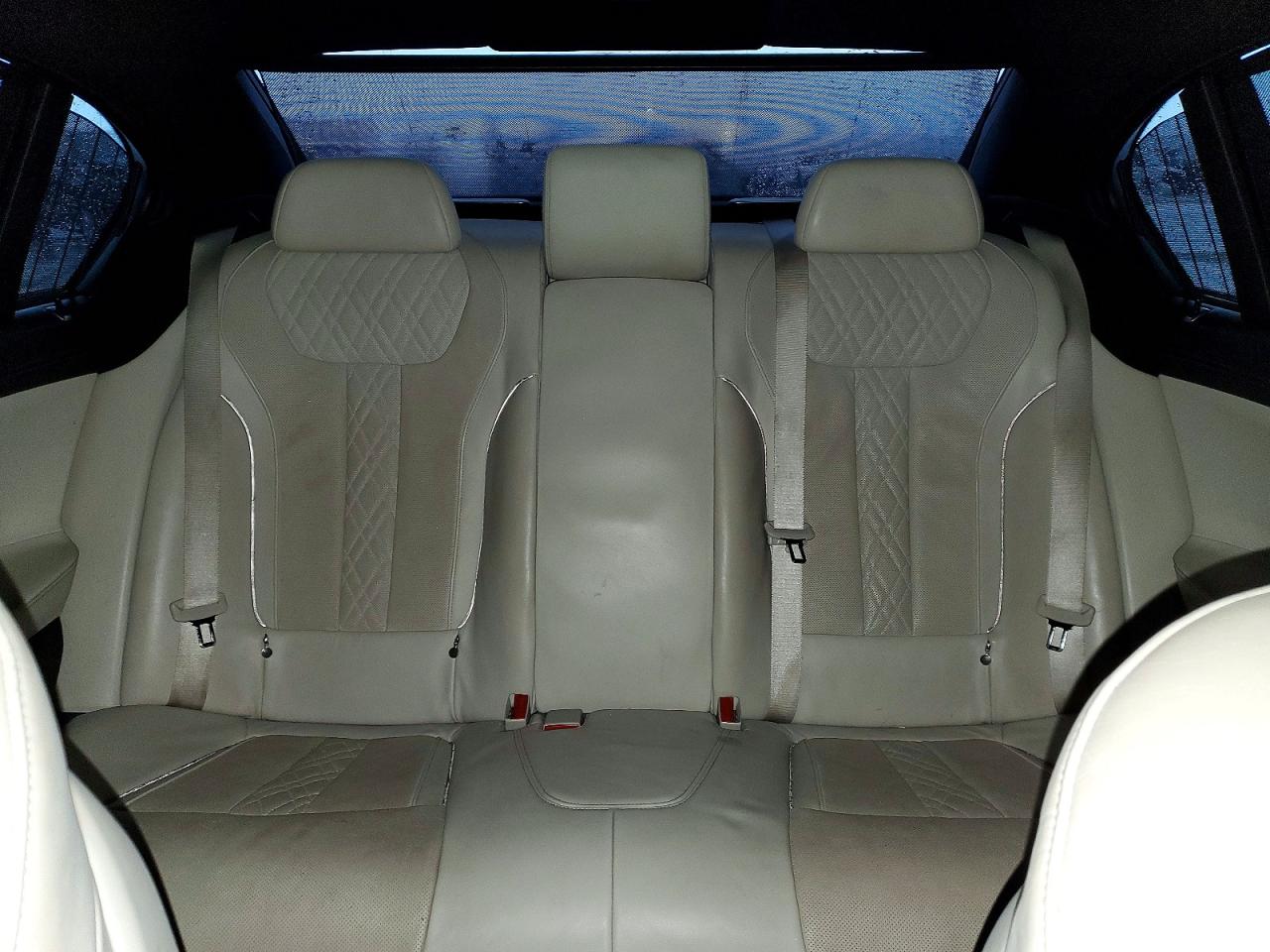 2017 BMW 750
