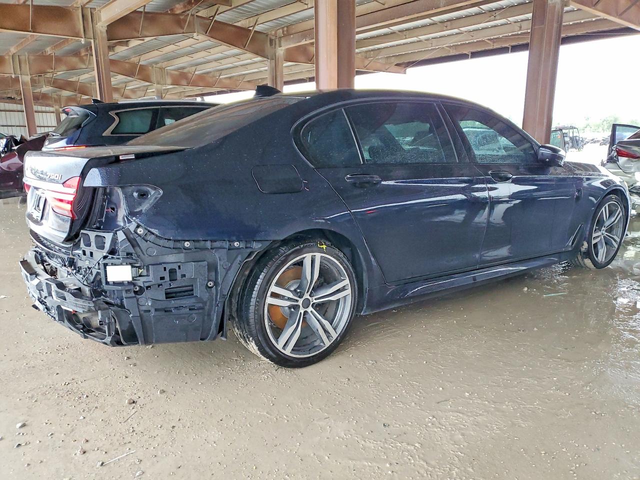 2017 BMW 750