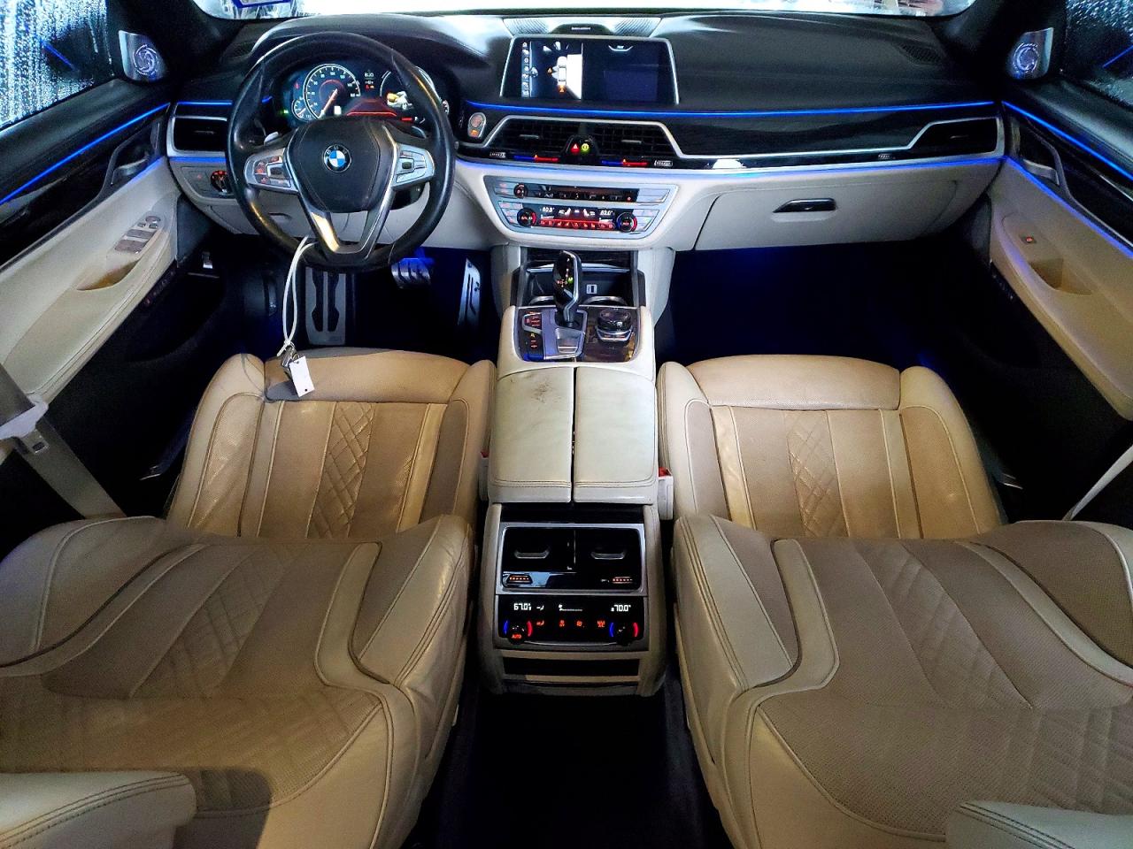 2017 BMW 750