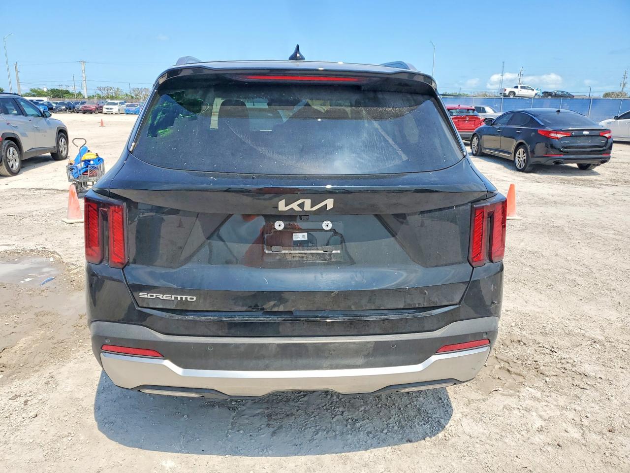 2025 KIA SORENTO S