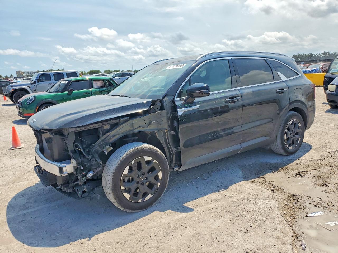 2025 KIA SORENTO S