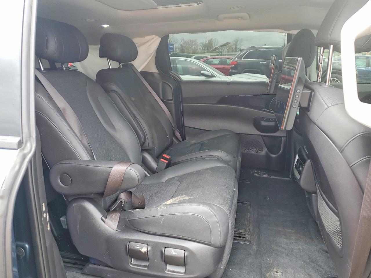 2025 KIA CARNIVAL SX, SX PRESTIGE