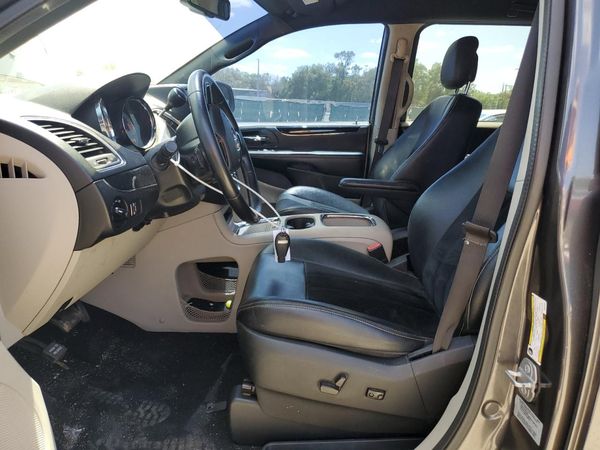2017 DODGE GRAND CARAVAN SXT — DENT