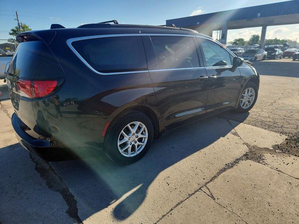 2020 CHRYSLER VOYAGER LXI