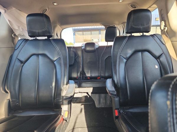 2020 CHRYSLER VOYAGER LXI