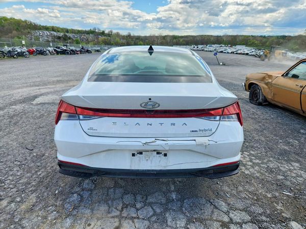 2023 HYUNDAI ELANTRA
