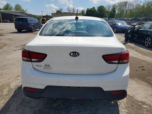 2018 KIA RIO