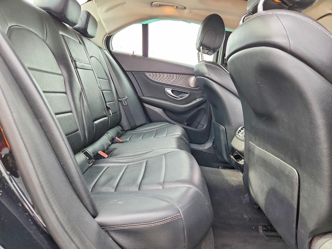 2015 MERCEDES-BENZ C