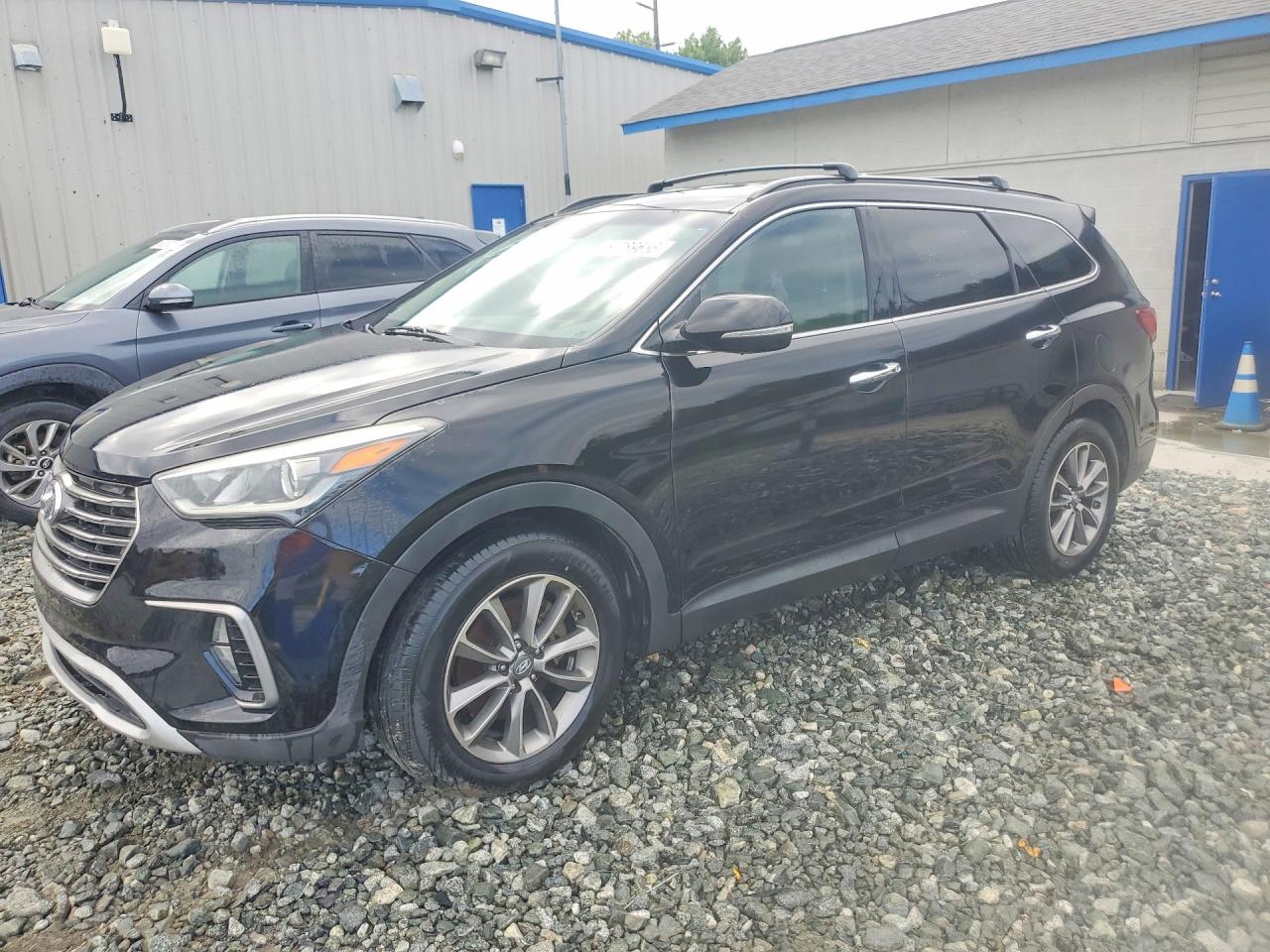 2017 HYUNDAI SANTA FE GLS — Front 3/4