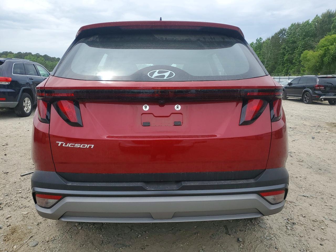 2025 HYUNDAI TUCSON SE