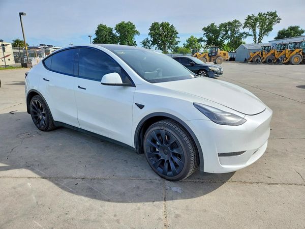 2022 TESLA MODEL Y
