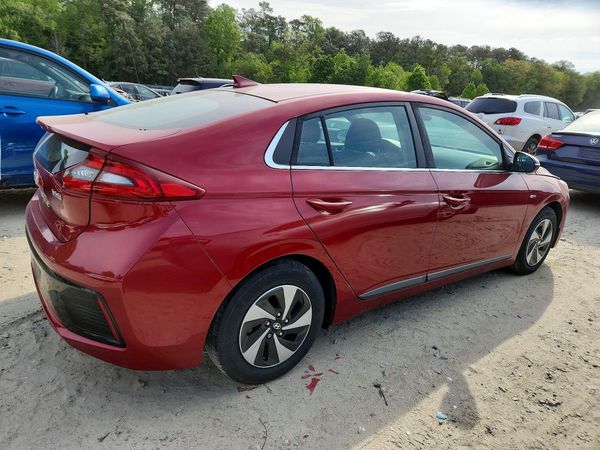 2019 HYUNDAI IONIQ SEL (HEV)