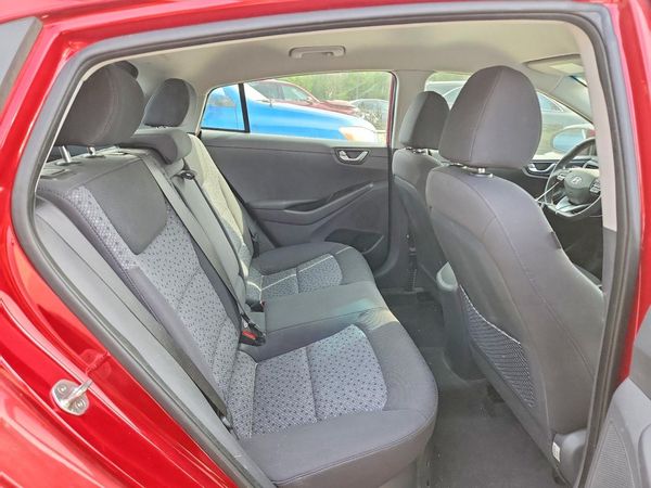2019 HYUNDAI IONIQ SEL (HEV)