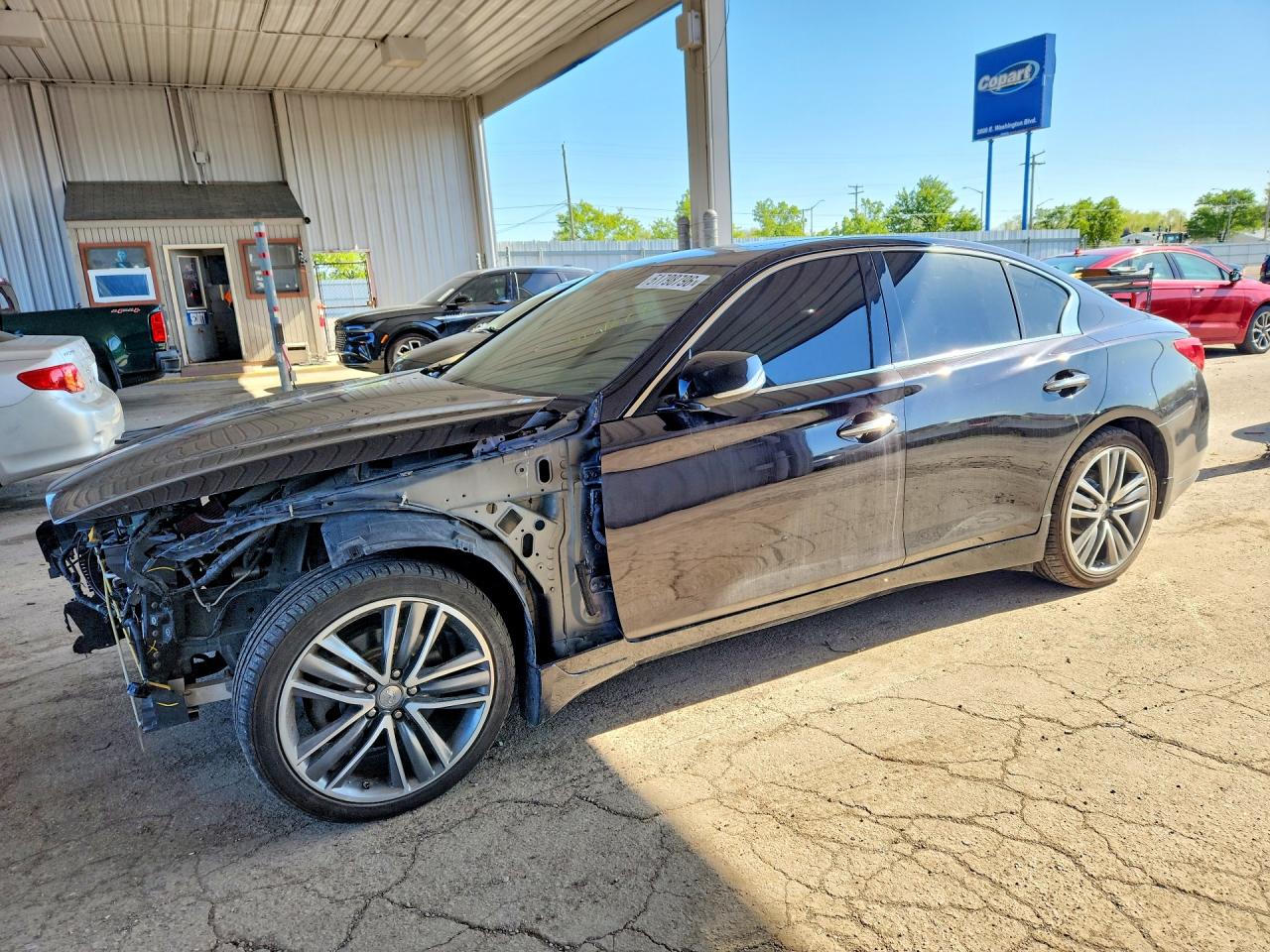 2015 INFINITI Q50