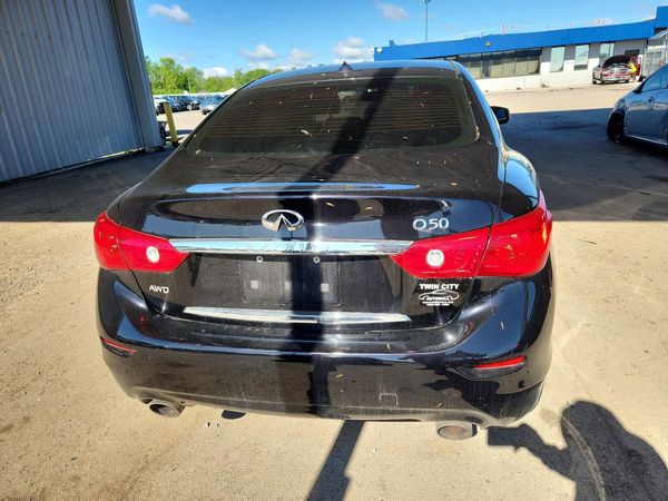 2015 INFINITI Q50