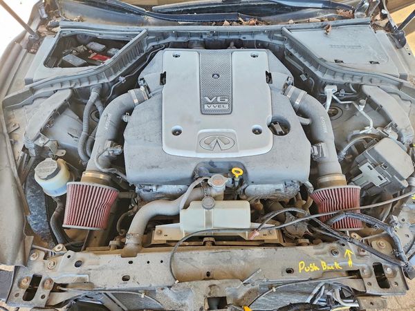 2015 INFINITI Q50