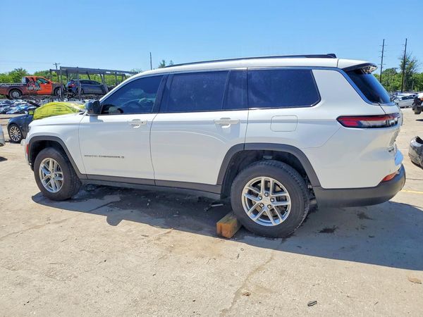 2022 JEEP GRAND CHEROKEE Laredo