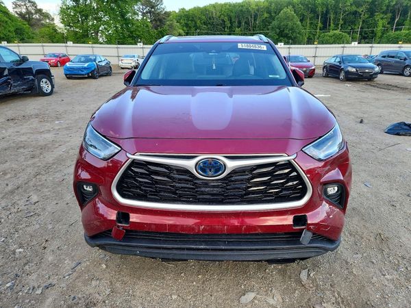 2021 TOYOTA HIGHLANDER