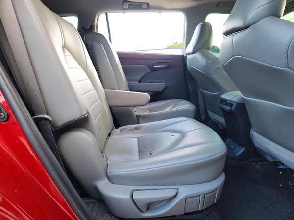 2021 TOYOTA HIGHLANDER