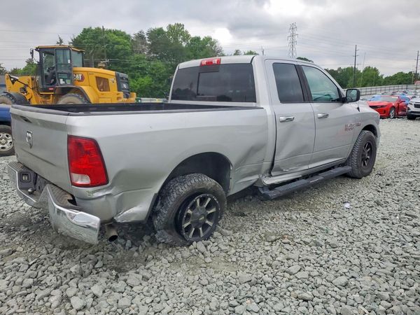 2014 RAM 1500 SLT QUAD CAB 4X2