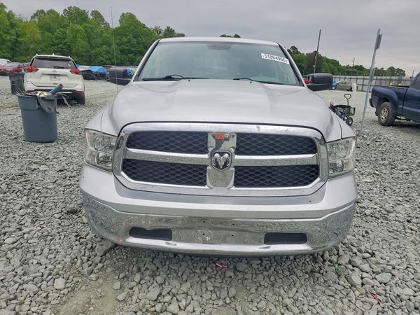 2014 RAM 1500 SLT QUAD CAB 4X2