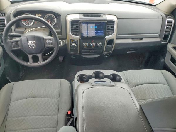 2014 RAM 1500 SLT QUAD CAB 4X2