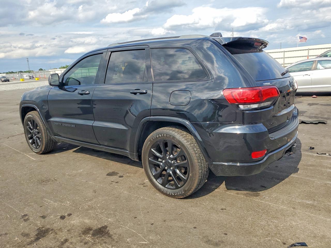 2020 JEEP GRAND CHEROKEE LAREDO 4X2