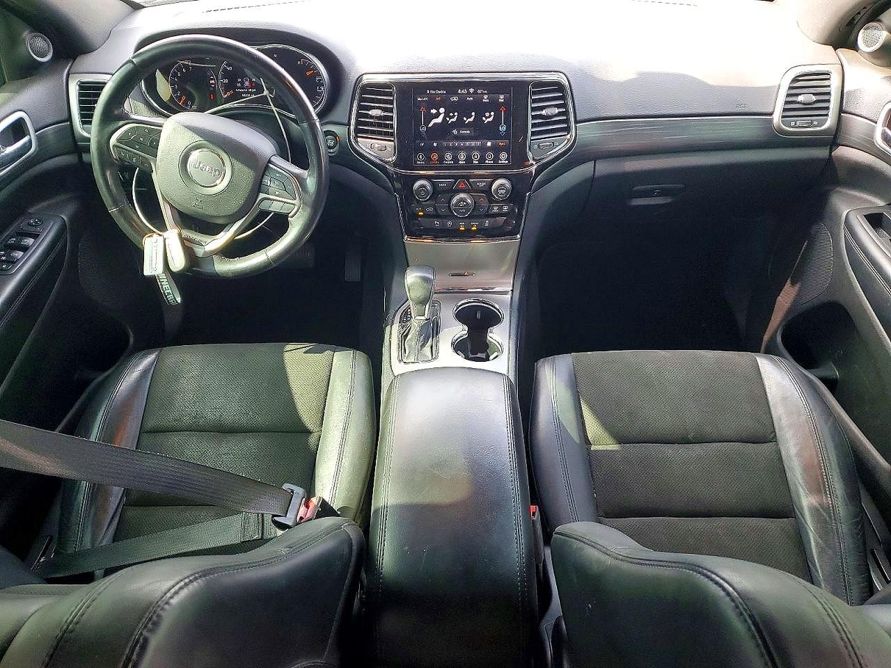 2020 JEEP GRAND CHEROKEE LAREDO 4X2