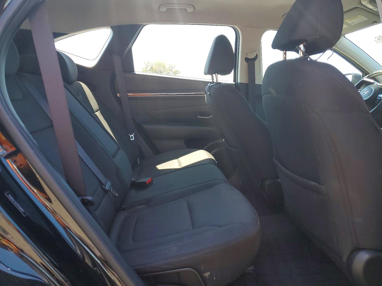 2023 HYUNDAI TUCSON SE