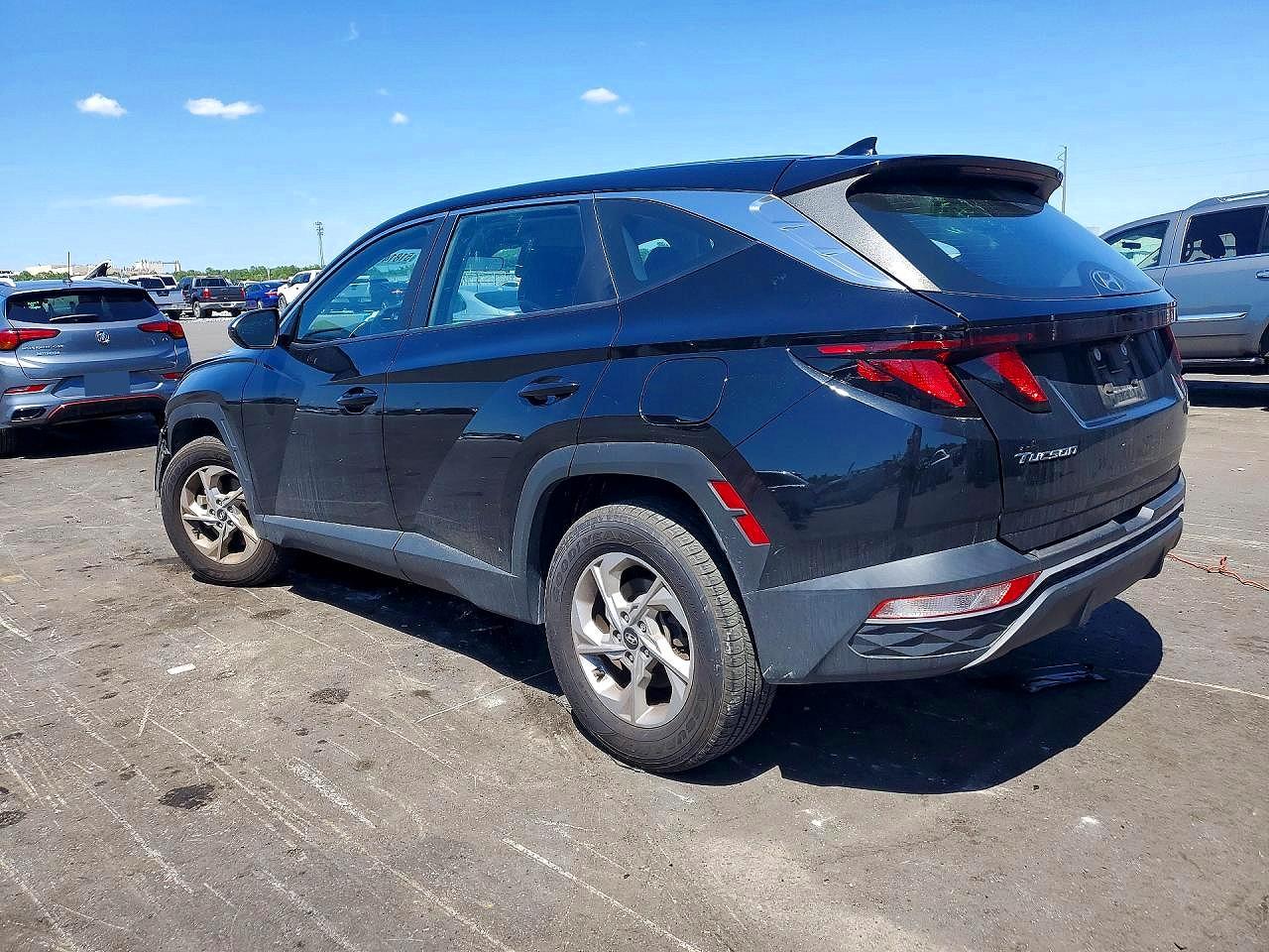 2023 HYUNDAI TUCSON SE
