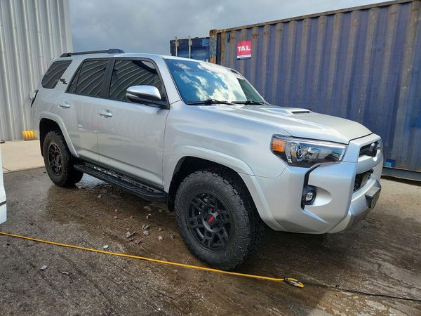 2022 TOYOTA 4RUNNER TRD Offroad Prem