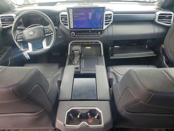 2023 TOYOTA TUNDRA Platinum
