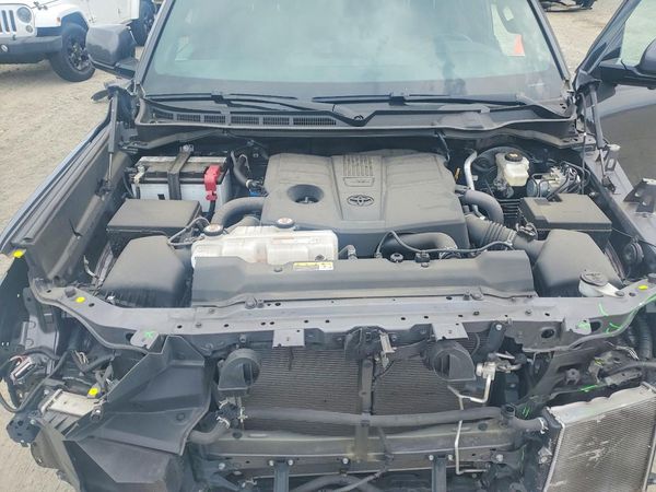 2023 TOYOTA TUNDRA Platinum