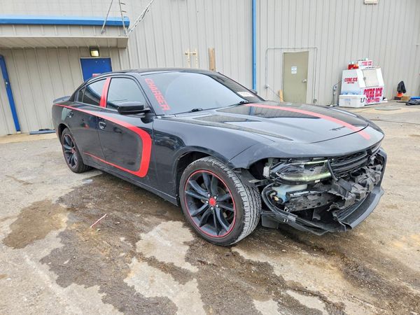 2018 DODGE CHARGER SXT