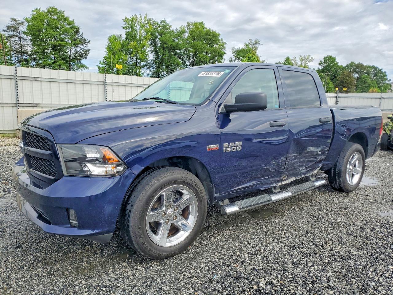 2017 RAM 1500 ST CREW CAB 4X2