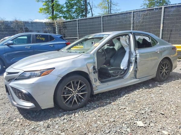 2023 TOYOTA CAMRY