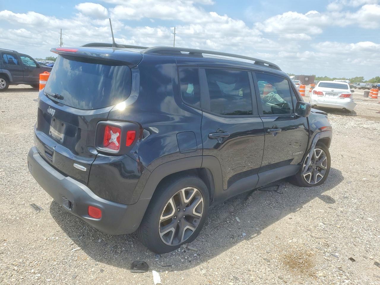2018 JEEP RENEGADE LATITUDE 4X2