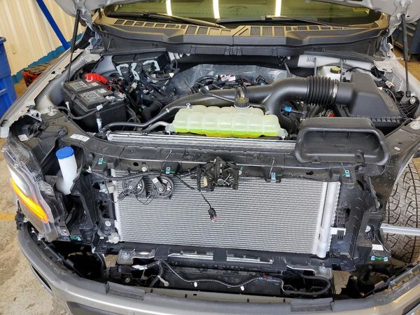 2025 FORD F150