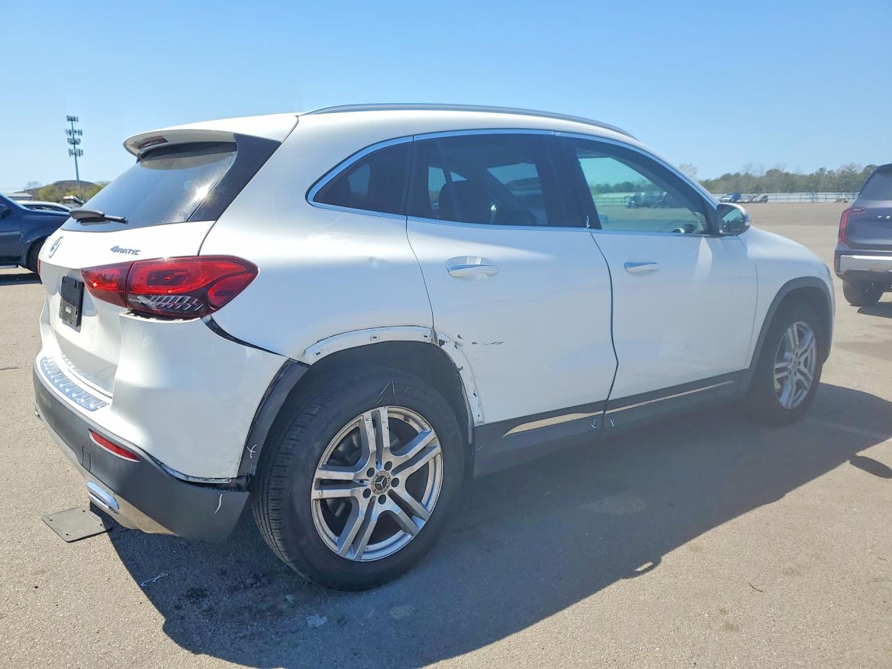 2021 MERCEDES-BENZ GLA GLA250-4M