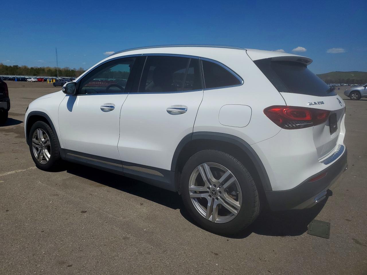 2021 MERCEDES-BENZ GLA GLA250-4M