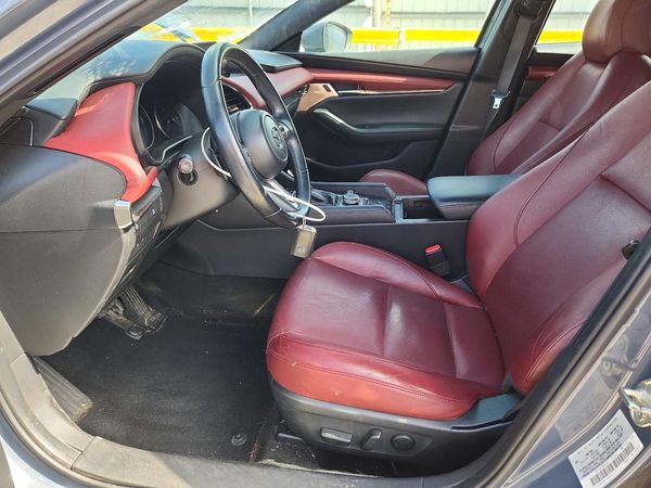 2019 MAZDA 3