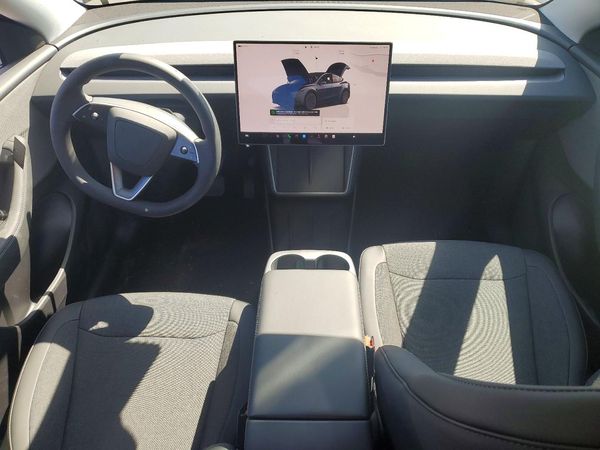 2026 TESLA MODEL Y